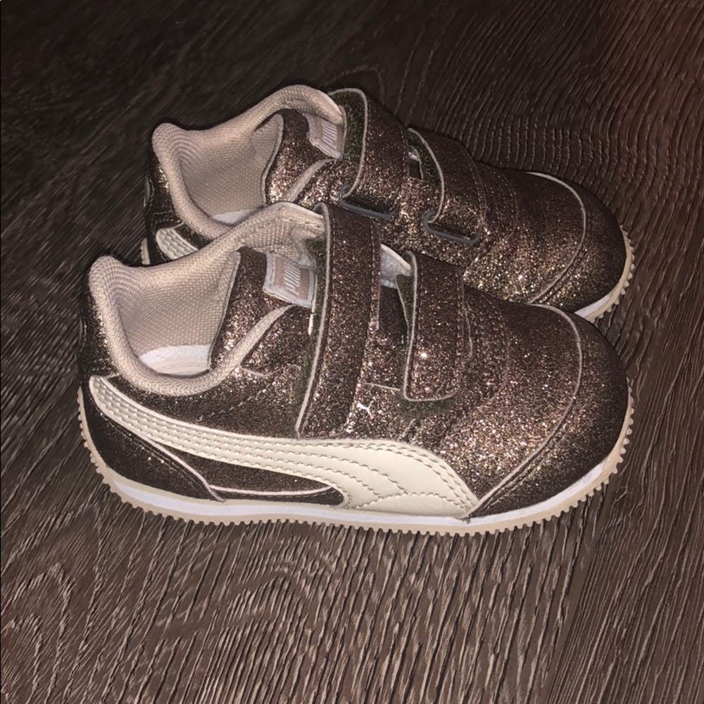 Baby pumas gold sz5